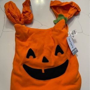 Brand new baby costume